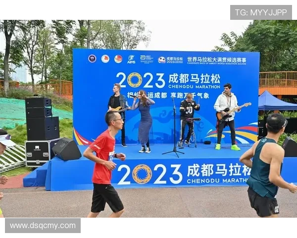 成都攀岩队在马拉松大满贯中的意识表现深度解析与反思